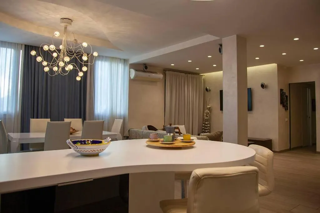 Rome Chic And Elegant Apartment Near Metro Station Italien