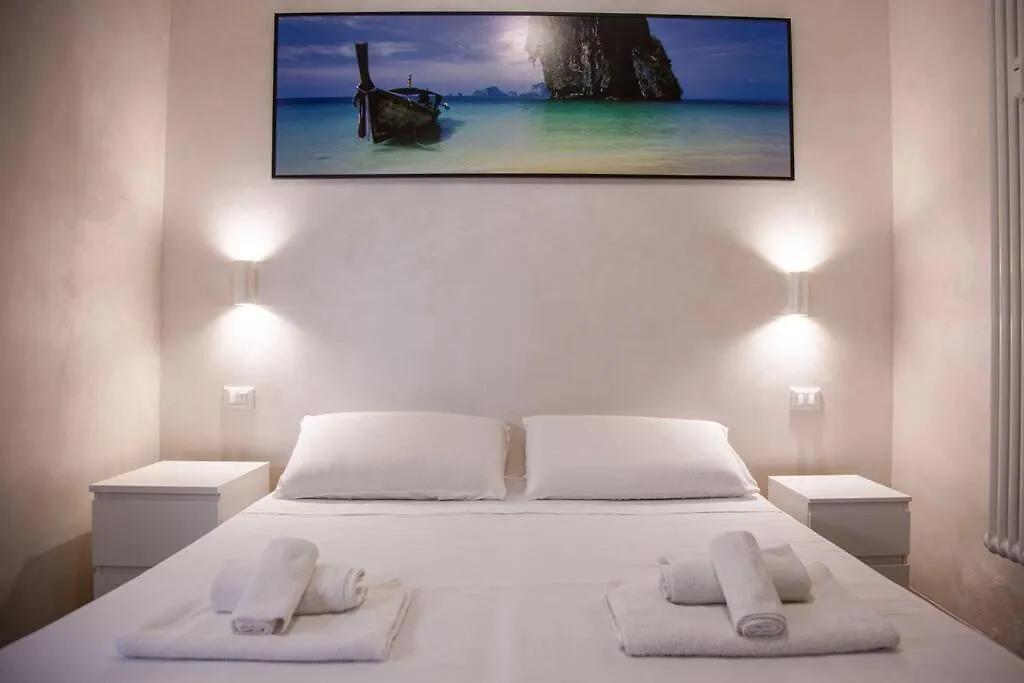 Rome Chic And Elegant Apartment Near Metro Station Italy