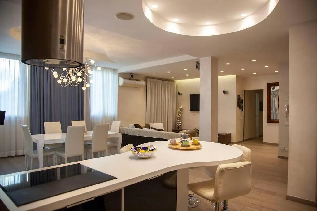 Rome Chic And Elegant Apartment Near Metro Station Italy