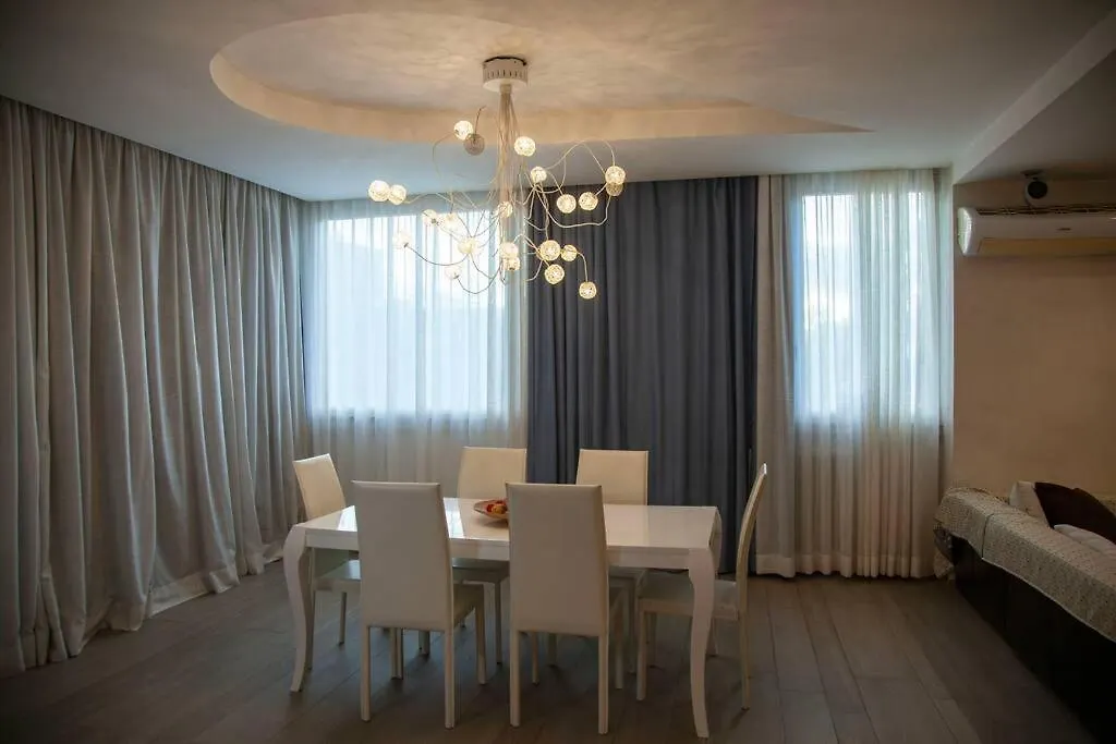 Rome Chic And Elegant Apartment Near Metro Station
